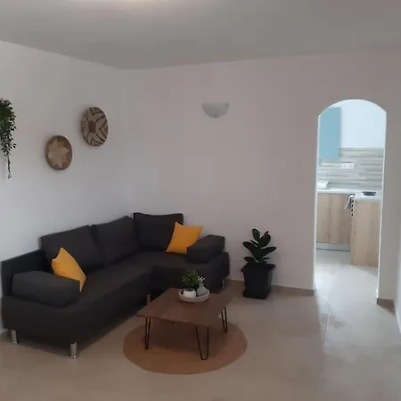 House For 2 People In A Vineyard Apartment